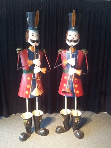 Dekofigur Trompetenheinis – Bild 2