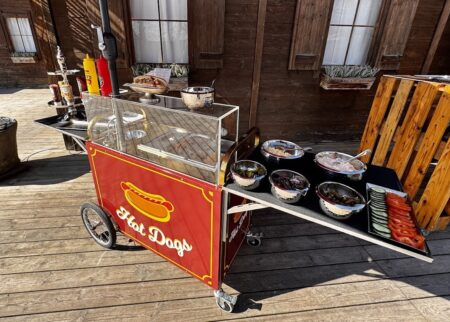 Hot Dog Wagen