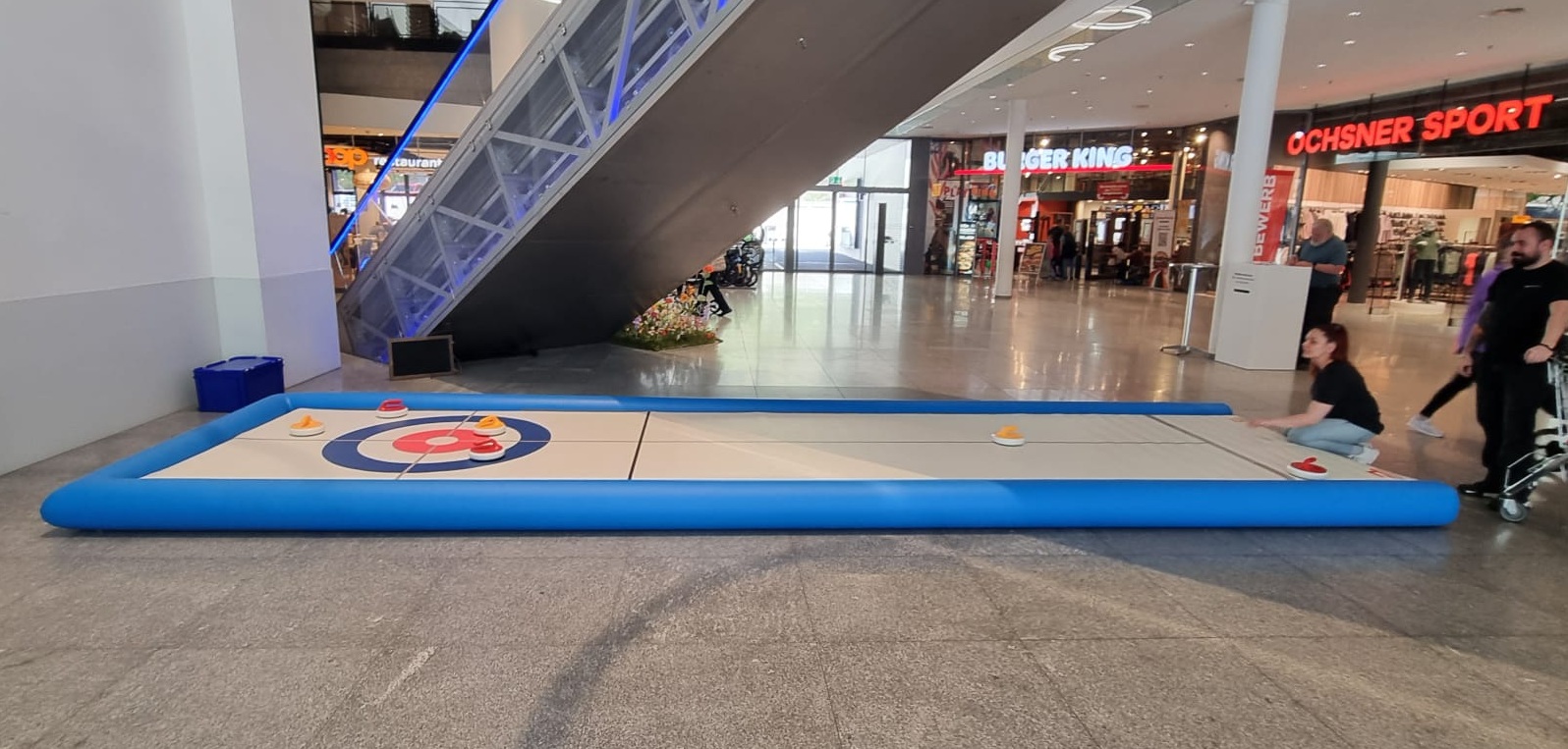 Curlingbahn aufblasbar – Bild 6