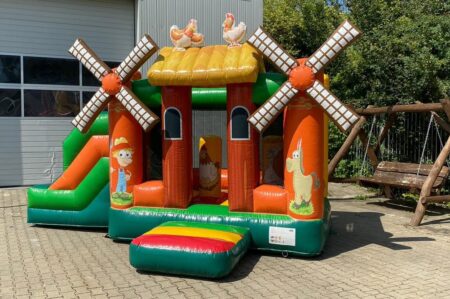 Hüpfburg Bauernhof + Rutsche
