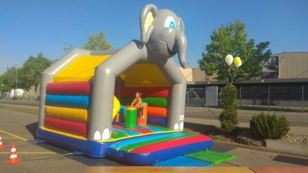 5  Meter Hüpfburg Elefant