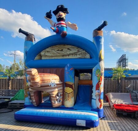 Hüpfburg Pirat mit Rutsche