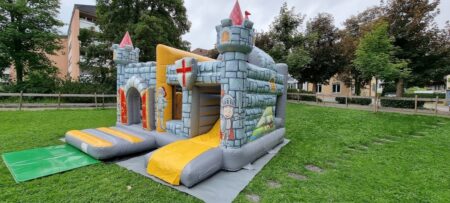 5 Meter Hüpfburg Ritterburg