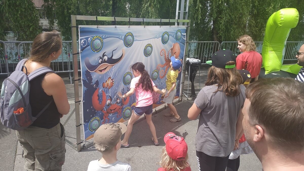 Interaktive Spielwand 10 Buzzer – Bild 2