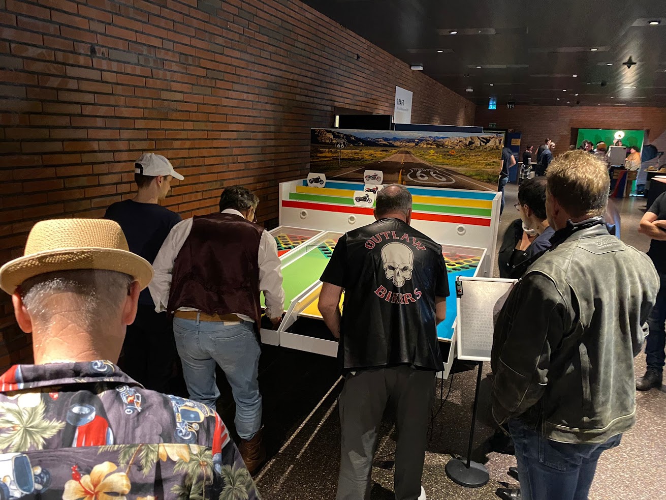 Motorrad Derby 4 Personen – Bild 2