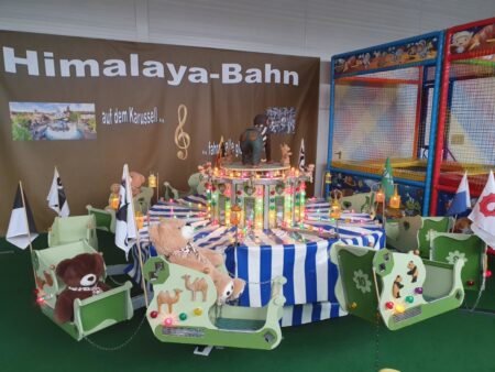 Kinderkarussell Himalaya Bahn