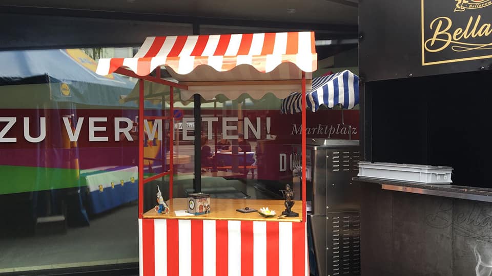 Marktstand rot weiss klein