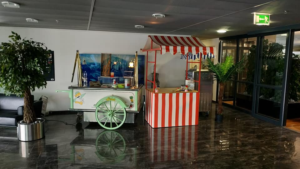 Marktstand rot weiss klein – Bild 4