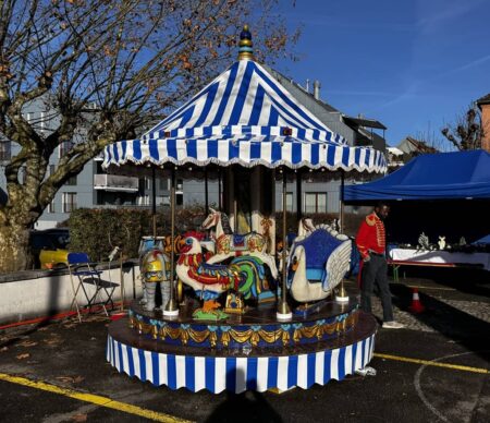 Kinderkarussell Weltreise Carousel